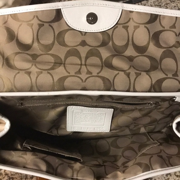 Coach - Picture 3 of 3